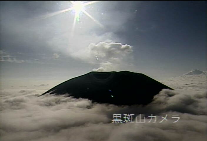 雲上の浅間山_e0120896_6561937.jpg