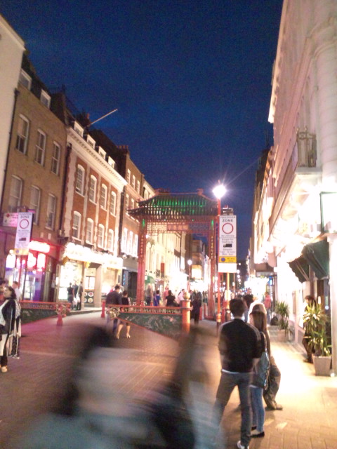 TDK万歳!心を打たれた...真に国際的な都市、95%がヨソ者の街:LONDONより♬_b0032617_06646.jpg