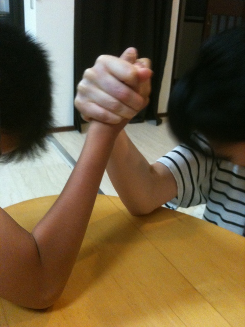 腕相撲大会 千恵さんのくるっくるな日々 腕相撲大会 千恵さんのくるっくるな日々