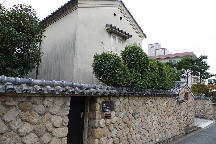 阪神間(灘・住吉・御影・芦屋・西宮・宝塚)の近代住宅建築群_f0139570_2235254.jpg