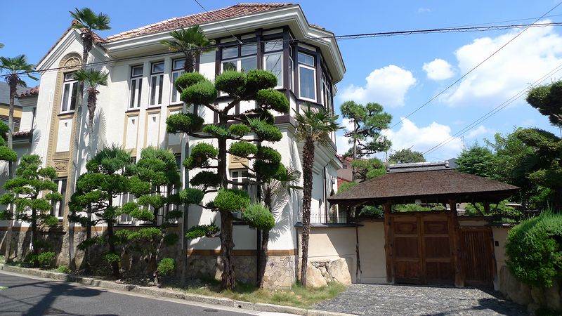 阪神間（灘・住吉・御影・芦屋・西宮・宝塚）の近代住宅建築群_f0139570_23332778.jpg