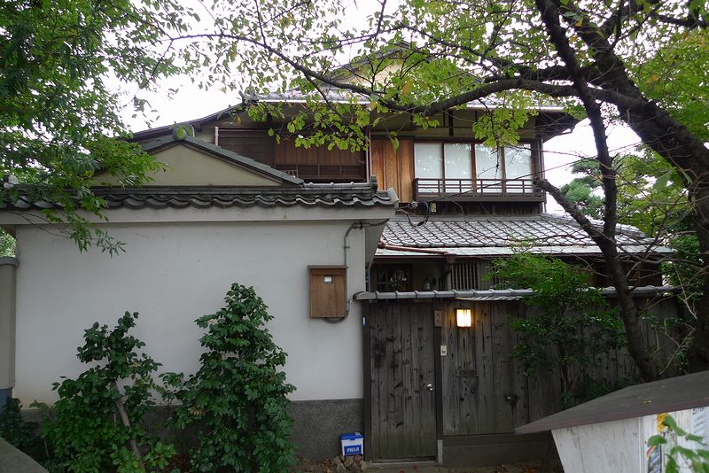 阪神間(灘・住吉・御影・芦屋・西宮・宝塚)の近代住宅建築群_f0139570_237564.jpg