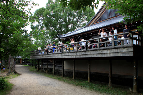 大覚寺 大沢の池で_e0048413_1822137.jpg