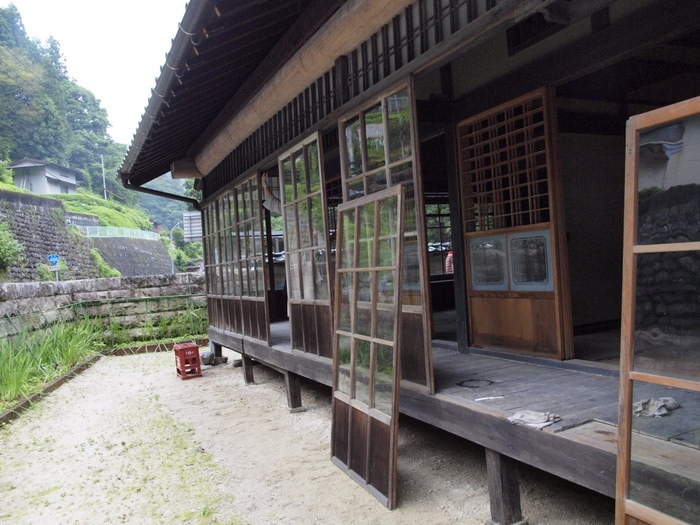古民家の掃除_c0116915_0222312.jpg