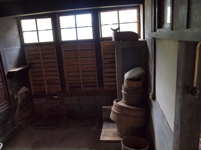 古民家の掃除_c0116915_0252899.jpg