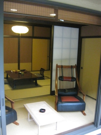 旅館のインテリアに学ぶ!_b0211845_141137.jpg