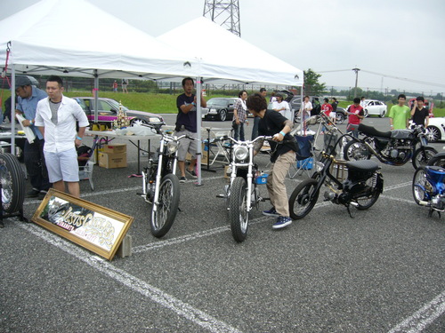 強風の中・・・_a0193460_837103.jpg