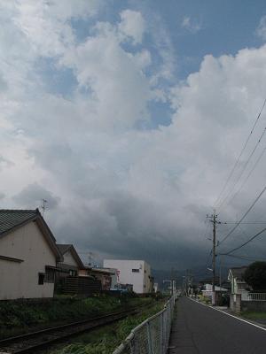 雨 晴れ 薄曇り そして夕方から雨 まだ梅雨 自家焙煎コーヒー Gaya通信
