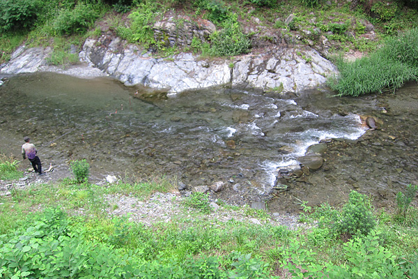 犬連れで川遊びできる川 in 群馬 ～蛇喰渓谷～_b0169489_153771.jpg