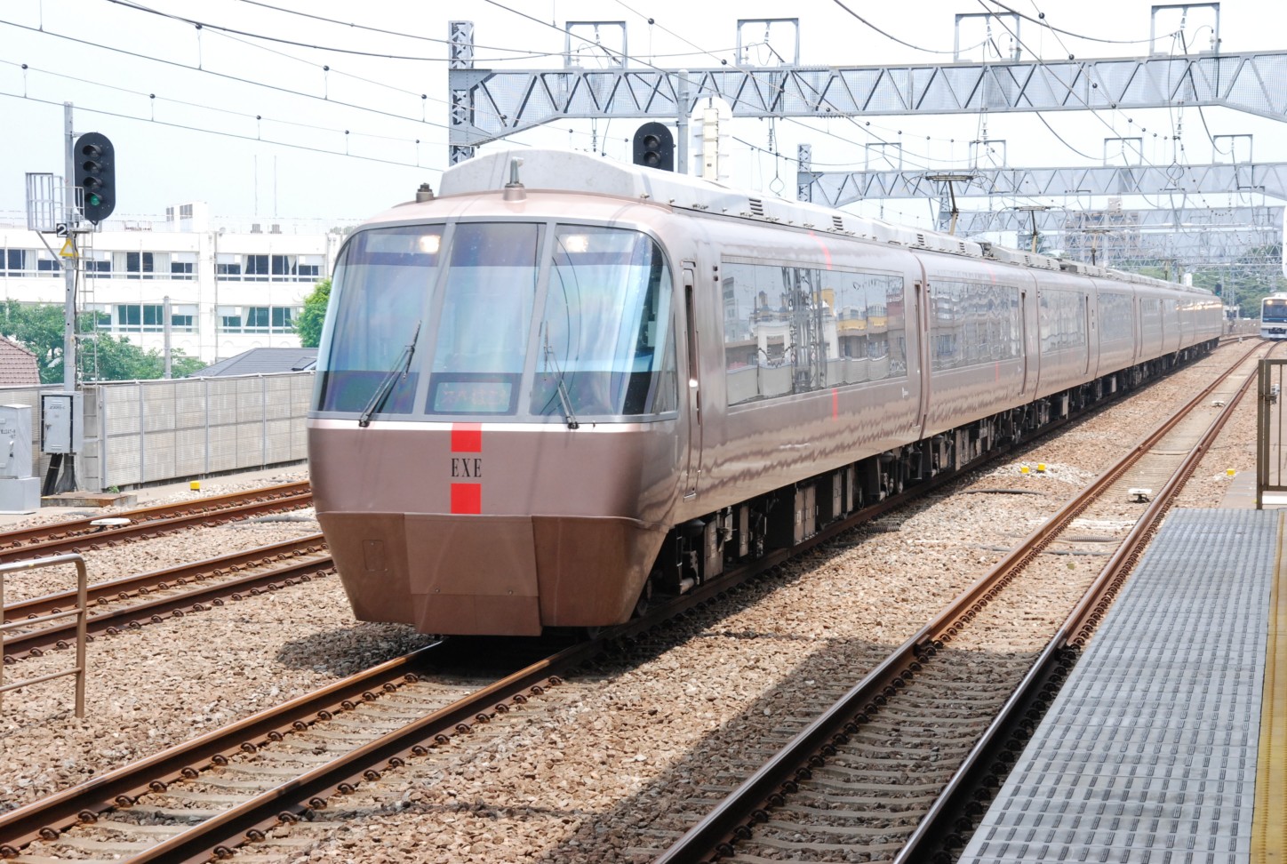 子供と近所で電車見学_f0111799_2329133.jpg