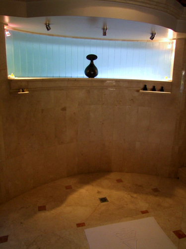 「バリ島2011　ヴァイスロイ・バリ（５）　バスルーム、スパ」_a0000029_0482081.jpg