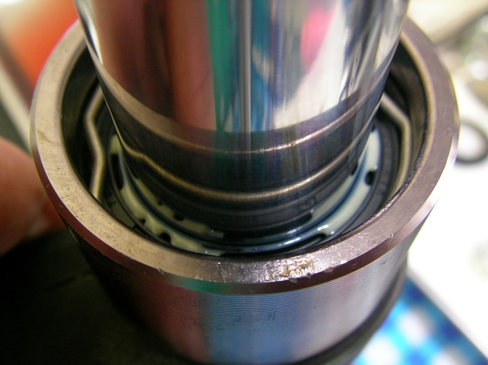 「フロント・フォークOIL交換」_a0209531_16165284.jpg