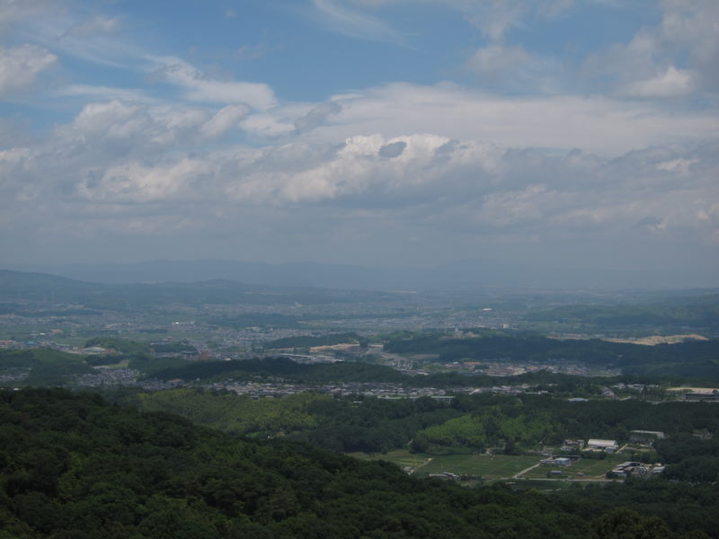 やっぱりここからの景色は最高！！静寂と透明感あふれる山道を行く－奈良・若草山_e0138081_19315848.jpg