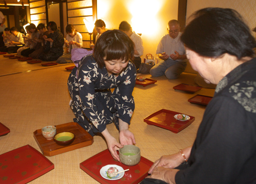 『夏の雑もの茶会』の報告です。_d0227889_1444883.jpg