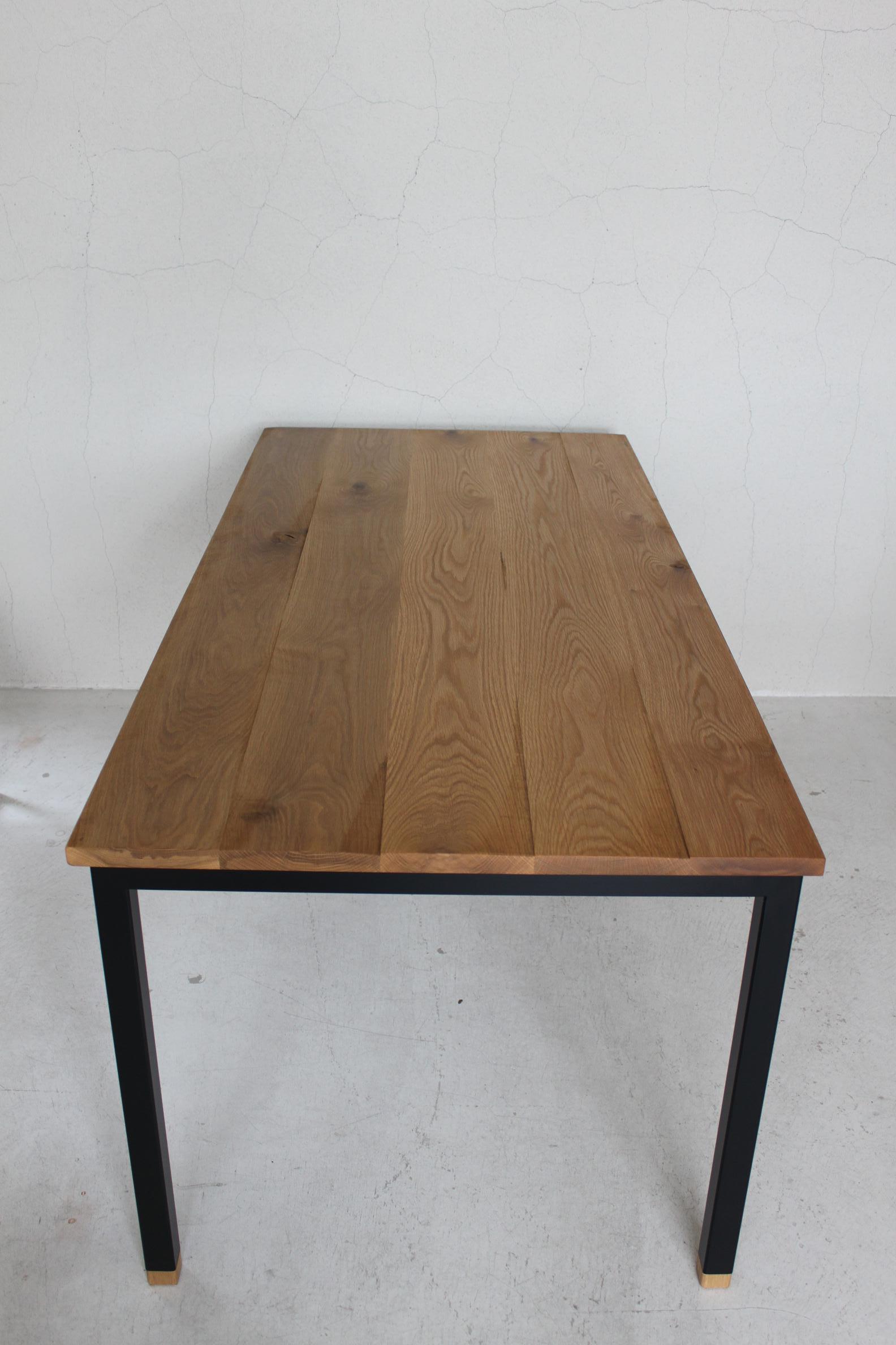 WB DINING TABLE_c0146581_12494014.jpg