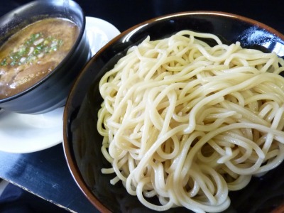 昼。_b0209132_1943776.jpg