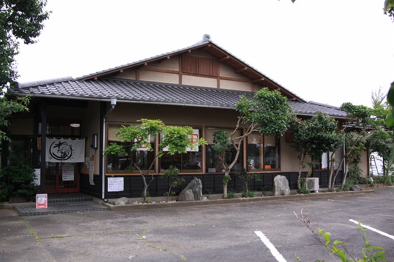 茨城県後台「猫カフェ　わが家」_d0167436_22394952.jpg