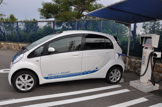 電気自動車に乗ってみた!_e0171573_9225669.jpg