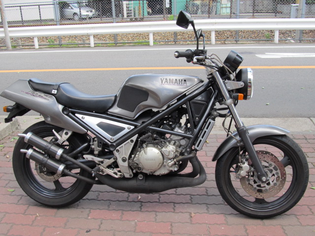 ヤマハＲ１－Ｚ中古車入荷！_e0157602_1425120.jpg