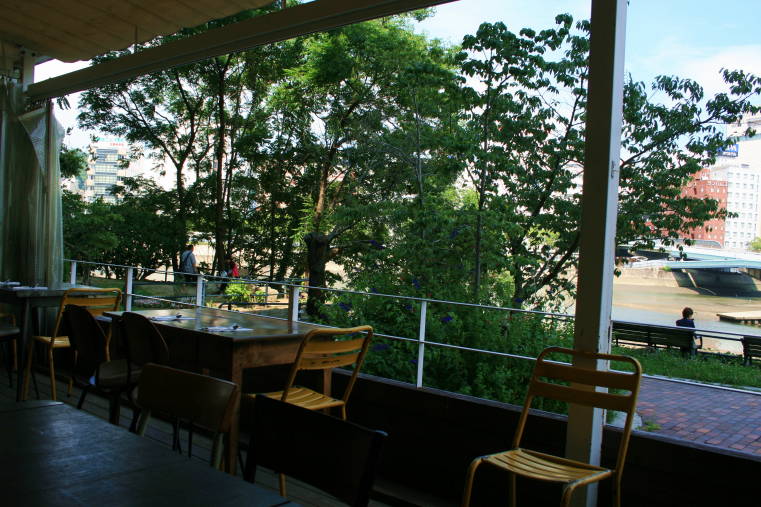 f0031304_8263769.jpg