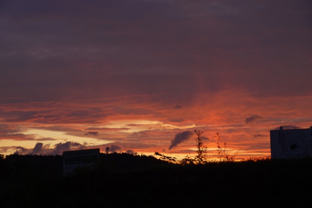 今日の夕焼け_f0143119_22524854.jpg