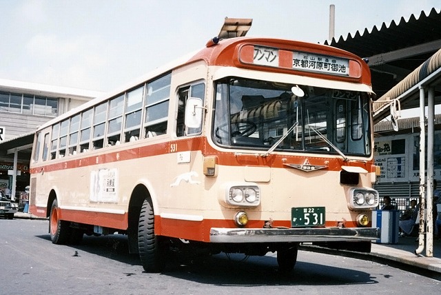 帝産湖南交通 旧塗装 京都河原町御池行き 撮影劇場