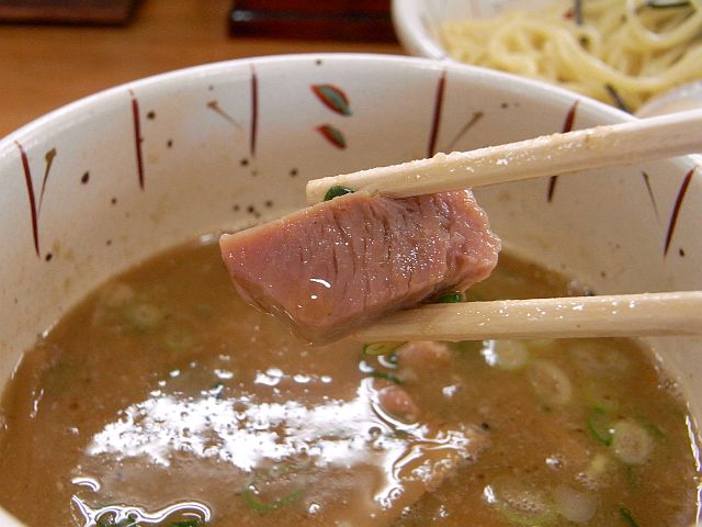 「日歩未」で「鶏白濁魚介系つけ麺」_e0220163_14382240.jpg