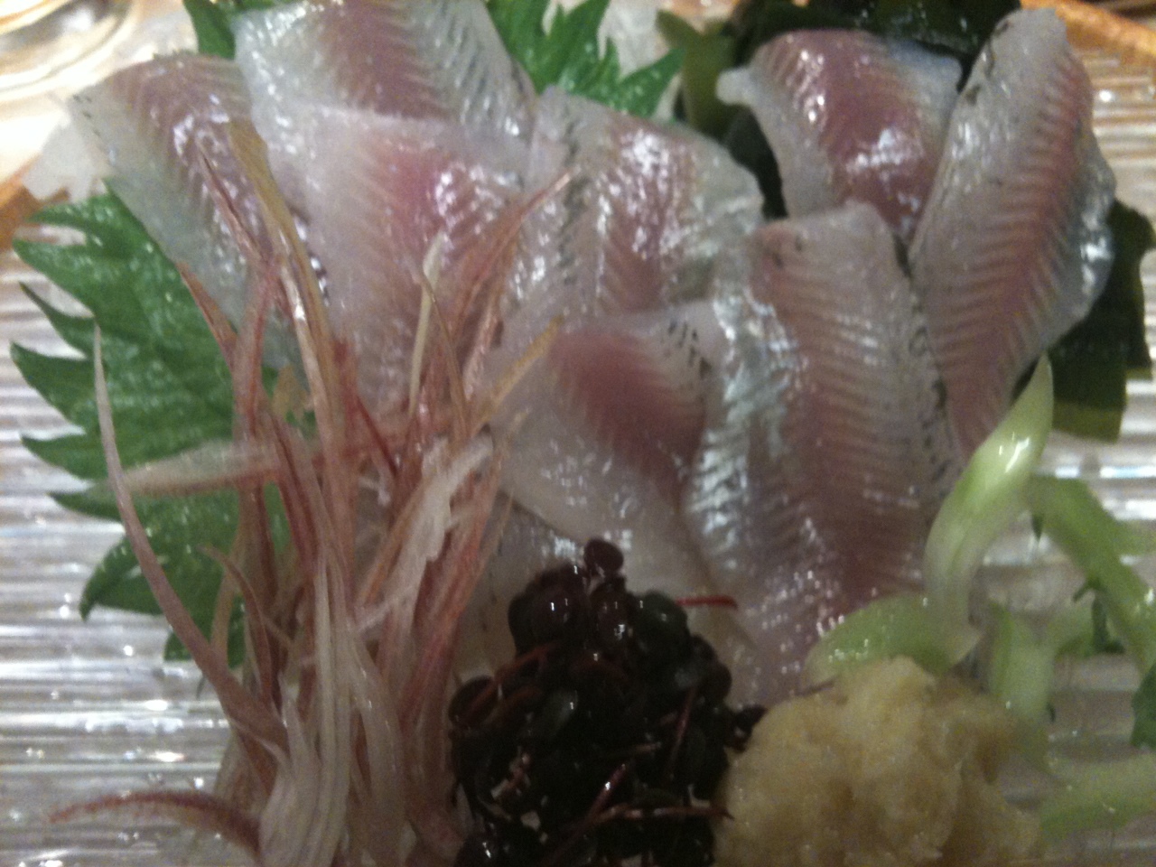 鮎(あゆ)の刺身_b0162386_1315279.jpg