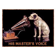 本家UKのHMVは健在。しかも、あの【愛犬ニッパー】もちゃんといます(^-^)v “ His Master\'s Voice”_b0032617_23573283.jpg