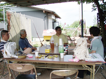 東近江市北坂　「チャコールアイロン」実証実験圃場ジャガイモ収穫祭　(2011.07.10)_d0204017_23555469.jpg