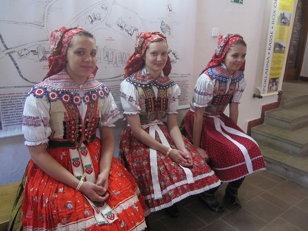 チェコに恋して 5 民族衣装と音楽の旅 Utatane日記 In Deutschland