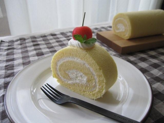 爽やか～♥ヨーグルトクリームロールケーキ♪（生地レシピあり）_a0146047_11331690.jpg