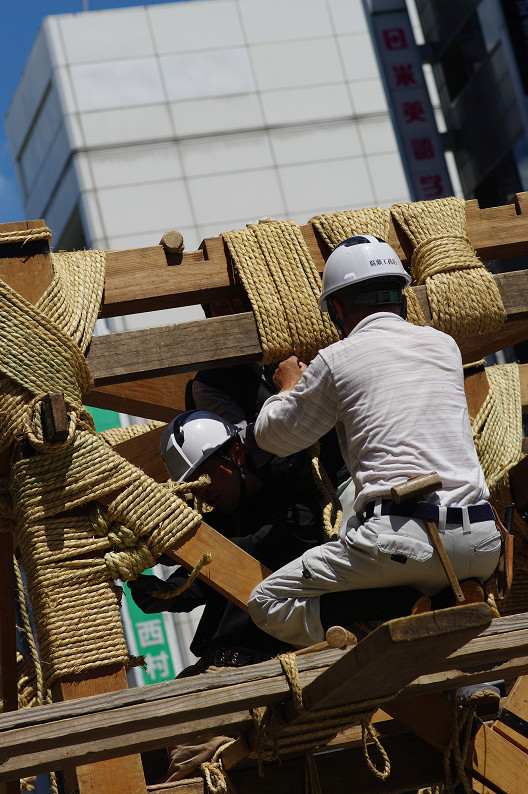 祇園祭 2011　鉾建て．．．_f0152550_20595018.jpg