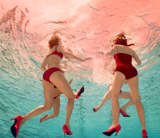 Jill Greenbergさんの夏にピッタリな写真展 Glass Ceiling_b0007805_817845.jpg