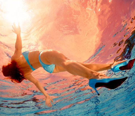 Jill Greenbergさんの夏にピッタリな写真展 Glass Ceiling_b0007805_8181265.jpg