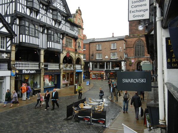 7月11日(月)イギリス旅行⑤6月21日ストラトフォード・アポン・エイボン~チェスターへ_f0060461_10591465.jpg