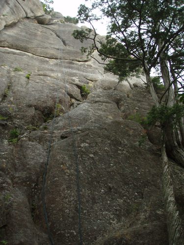 雨と「とびっくら」な岩旅 （瑞牆・不動沢、他）_b0050067_222254.jpg