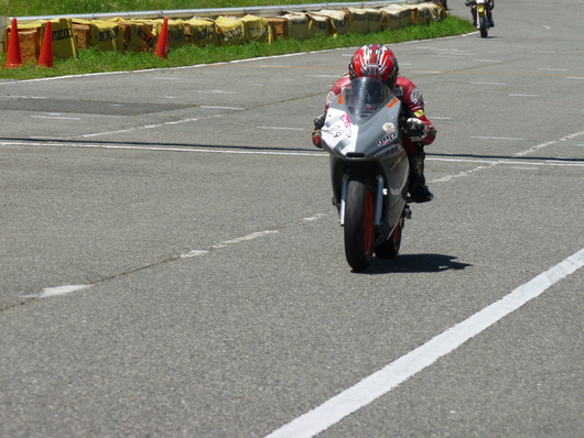 a0198286_0162994.jpg