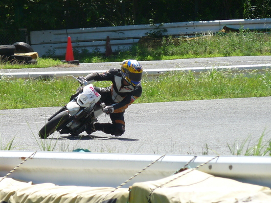 a0198286_0195388.jpg