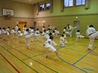 西町教室 審査前の最終稽古!_c0118332_22275275.jpg