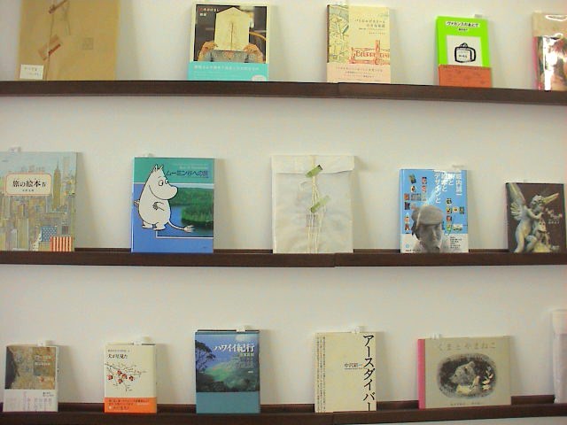 weekend booksの、 旅の本あれこれ。_e0060555_22122952.jpg