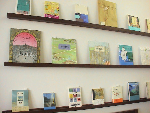 weekend booksの、 旅の本あれこれ。_e0060555_2212437.jpg