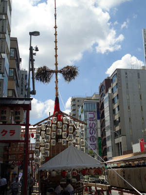 祇園祭の鉾建て_a0161943_23562872.jpg