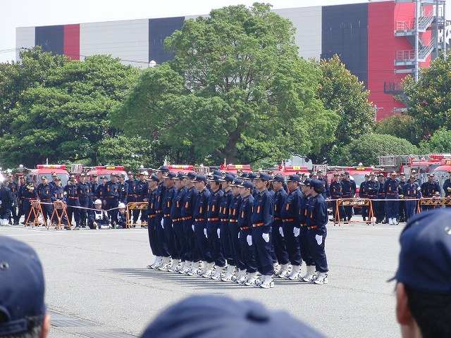 暑い中での消防団の富士地区大会_f0141310_7212872.jpg
