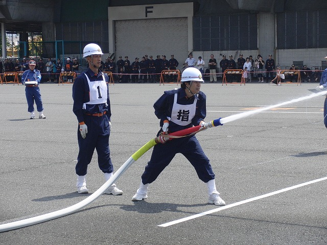 暑い中での消防団の富士地区大会_f0141310_72515.jpg