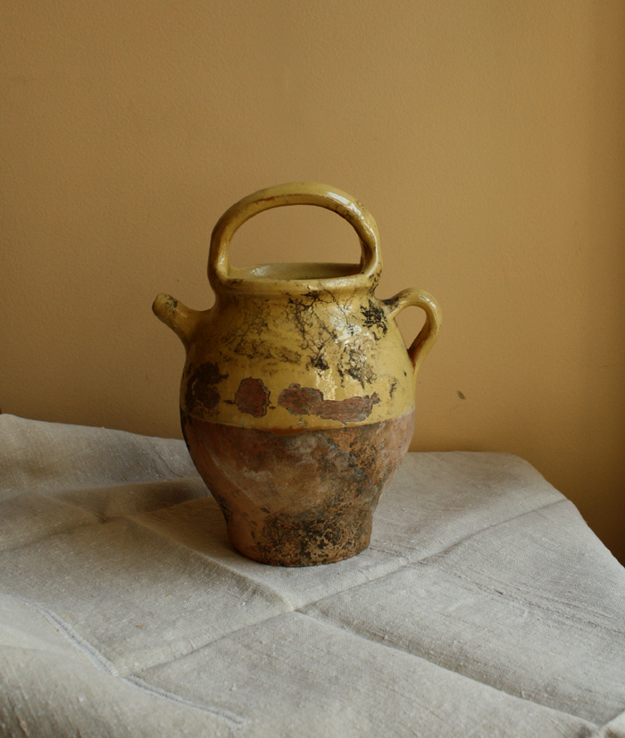 南仏の水飲み壺_f0074803_0462599.jpg