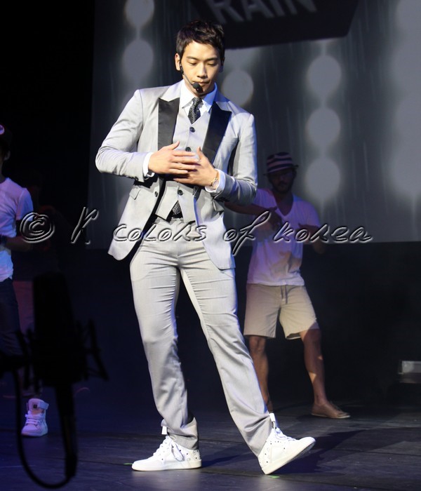  2011 RAIN TOUR THE BEST SHOW公式ツアー発表_c0047605_145395.jpg