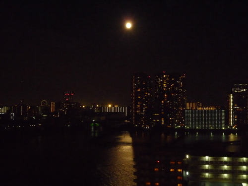 満月の輝き_b0211926_2054368.jpg