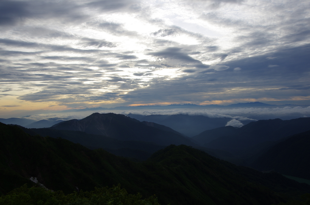 白山から北アルプスをのぞむ_b0050130_3294124.jpg