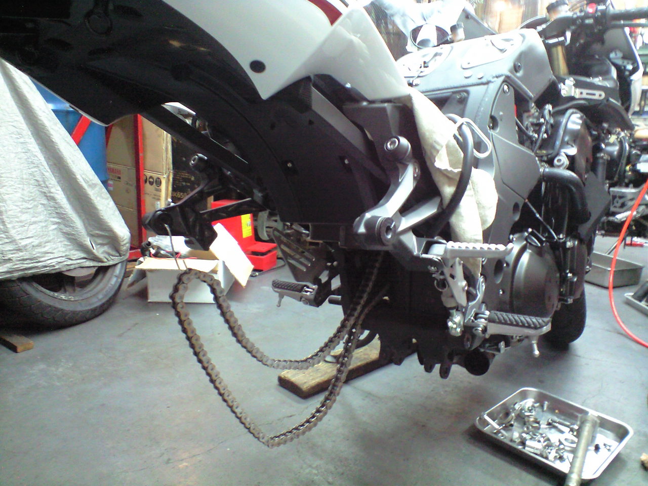 ZZR1400 新車整備_a0163159_3292492.jpg